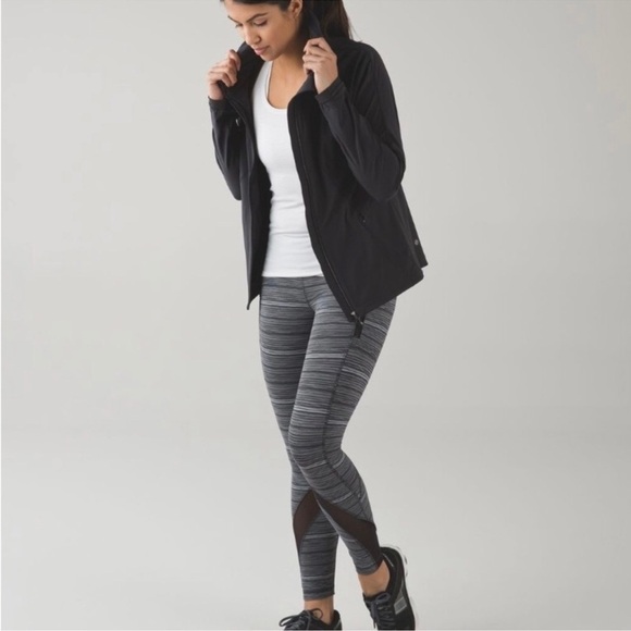 Lululemon Inspire Tight II mesh - Picture 1 of 8